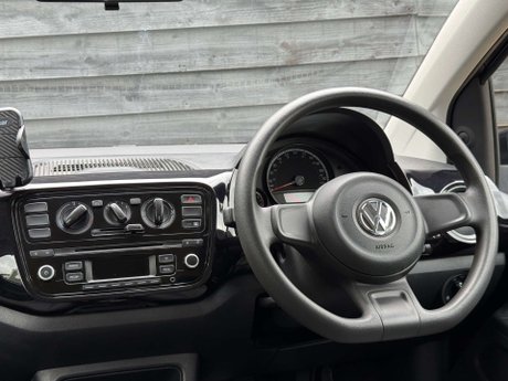 Volkswagen Up 1.0 Move up! 3dr 17