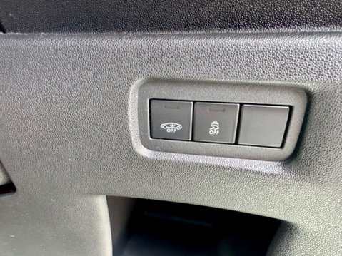 DS DS 3 PURETECH CONNECTED CHIC 19