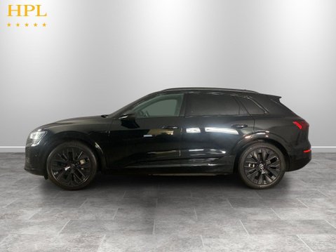 Audi Q8 55 Black Edition SUV 5dr Electric Auto quattro 114kWh (11kW Charger) (408 p 4