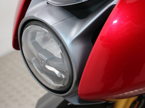 Triumph Speed Triple SPEED TRIPLE 1200 RR 17