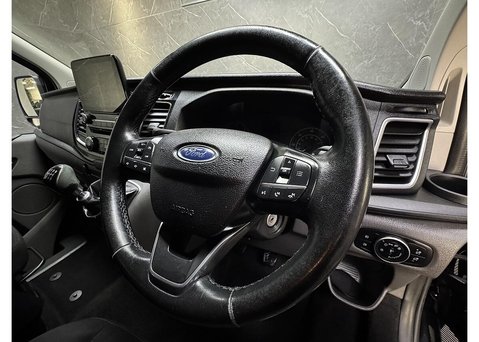 Ford Transit Custom 2.0 300 EcoBlue Limited Crew Van Double Cab 5dr Diesel Manual L2 H1 Euro 6 37
