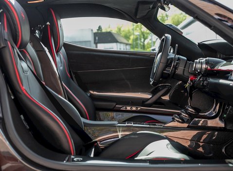 Ferrari LaFerrari 15