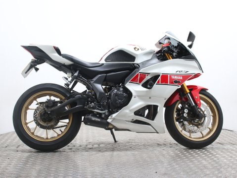Yamaha R7 YZF R7 (YZF690) 1