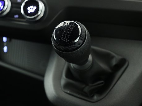 Renault Master MM35 Blue dCi 150 Advance MY26 19