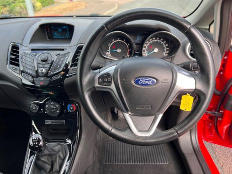 Ford Fiesta 1.0T EcoBoost Zetec Euro 5 (s/s) 5dr 5