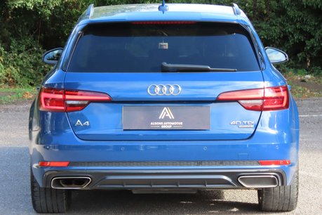 Audi A4 2.0 TDI 40 Black Edition Estate 5dr Diesel S Tronic quattro Euro 6 (s/s) (1 5