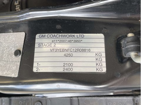 Peugeot Boxer 440 L4H2 17-SEAT LIGHTWEIGHT NON-D1 MINIBUS with A/C, Cruise, Towbar 31