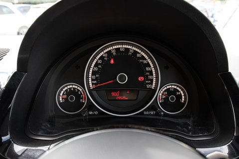 Volkswagen Up HIGH UP 15