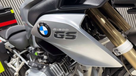 BMW R1200GS LC 2013 LOTS OF EXTRAS FULL LUGGAGE ONLY 36K SERVICED 31