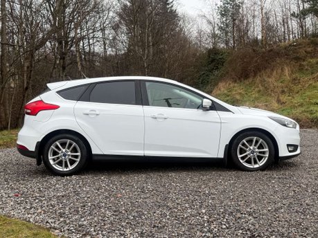 Ford Focus 1.0 Focus Zetec 5dr 2