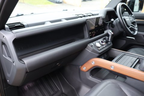 Land Rover Defender 110 D300 HARD TOP X MHEV HUGE FACTORY SPEC SEEKER STYLED WITH SEATS  20