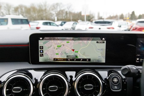 Mercedes-Benz A Class A 200 AMG LINE EXECUTIVE 27