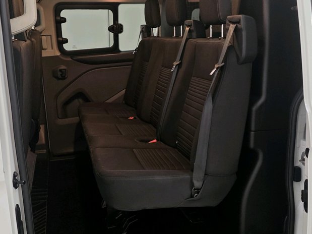 Ford Transit Custom TTRANSIT CUSTOM 320 L2 DIESEL FWD 2.0 Eco Blue 130ps Low Roof D/Cab Limited 14