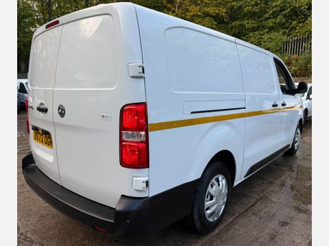 Vauxhall Vivaro 1.5 Turbo D 2900 Dynamic Panel Van 6dr Diesel Manual L2 H1 Euro 6 (s/s) (10 9
