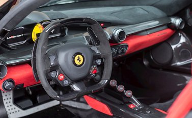 Ferrari LaFerrari 13