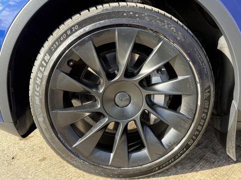 Tesla Model Y (Dual Motor) Long Range SUV 5dr Electric Auto 4WDE (384 bhp) 18