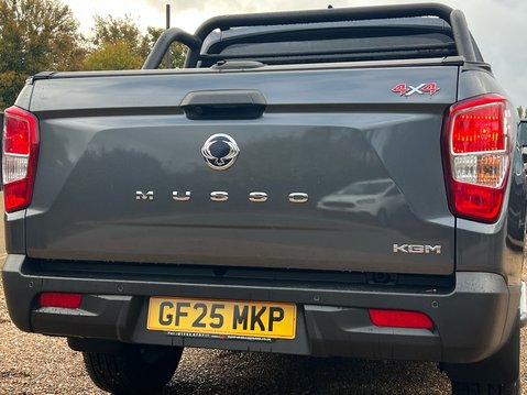 KGM Musso SARACEN 17