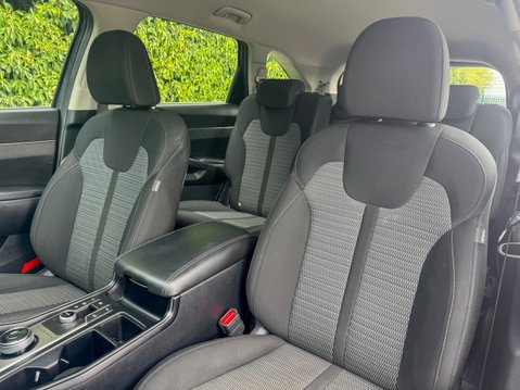Kia Sorento 1.6 h T-GDi 2 SUV 5dr Petrol Hybrid Auto AWD Euro 6 (s/s) (226 bhp) 8
