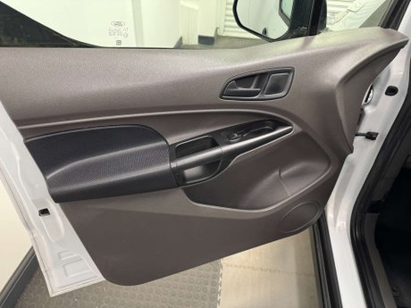 Ford Transit Connect 1.5 Transit Connect 210 Base TDCi 17