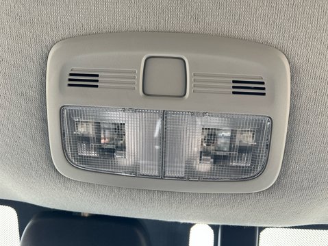 Suzuki Vitara SZ-T BOOSTERJET MHEV 37