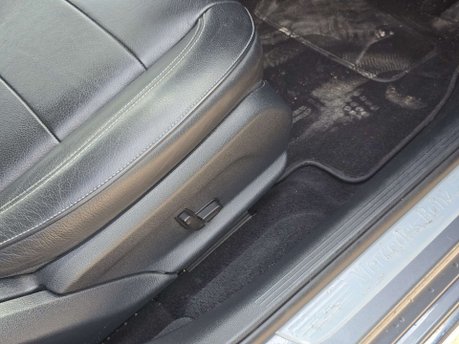 Mercedes-Benz E Class 2.0 E220d SE Saloon 4dr Diesel G-Tronic+ Euro 6 (s/s) (194 ps) 35