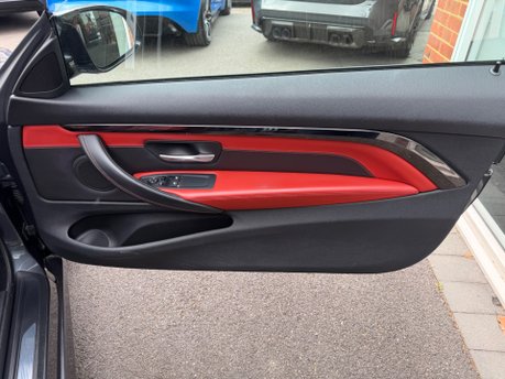 BMW M4 M4 COMPETITION 31