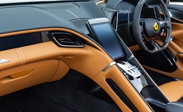 Ferrari Roma SPIDER 20