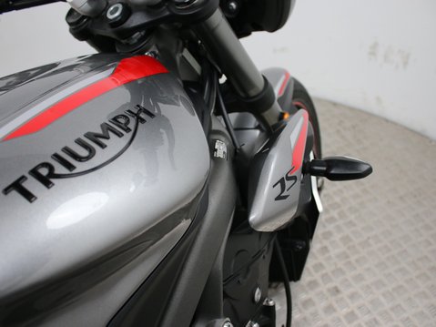 Triumph Street Triple 765 STREET TRIPLE RS 22