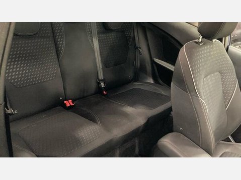 Ford Fiesta 1.0T EcoBoost Titanium Euro 6 (s/s) 3dr 8