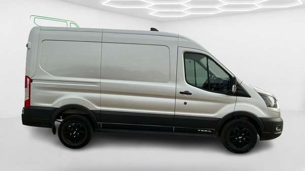 Ford Transit MWB L2H2 Medium Roof Trail 350 Air Con Alloys Sensors Cam Tow Bar EURO 6 3