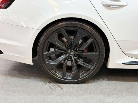 Audi RS4 2.9 TFSI V6 Sport Edition Estate 5dr Petrol Tiptronic quattro Euro 6 (s/s) 32