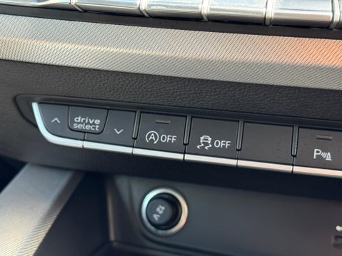 Audi A4 2.0 TDI 35 Technik S Tronic Euro 6 (s/s) 5dr 35
