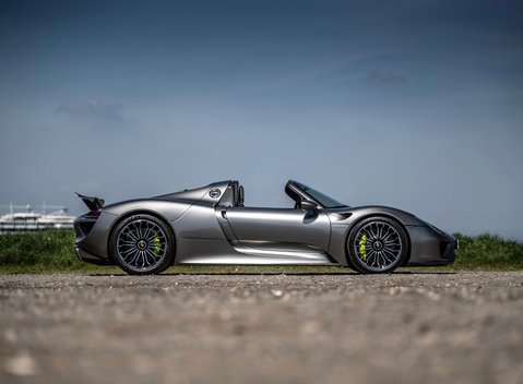 Porsche 918 Spyder 2