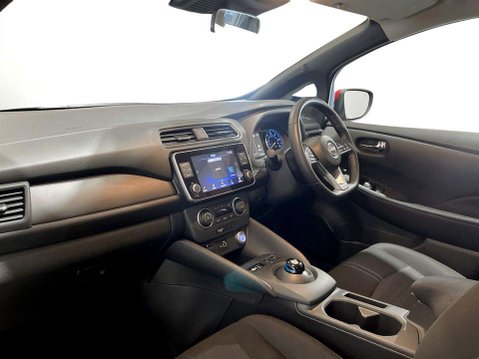 Nissan LEAF 39kWh Acenta Hatchback 5dr Electric Auto (150 ps) 15