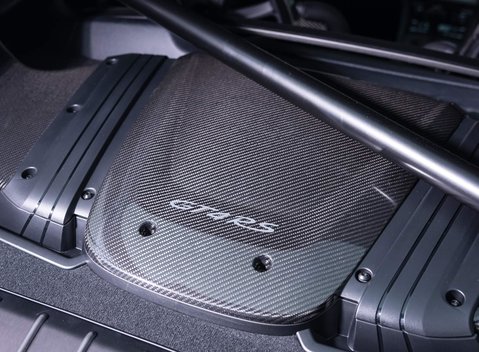 Porsche Cayman GT4 RS (718) 45