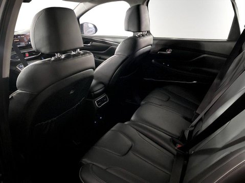Hyundai SANTA FE 1.6 h T-GDi Premium SUV 5dr Petrol Hybrid Auto 4WD Euro 6 (s/s) (230 ps) Sa 19