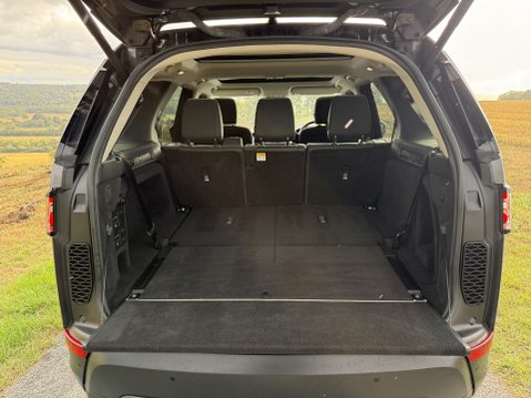Land Rover Discovery SDV6 HSE 30