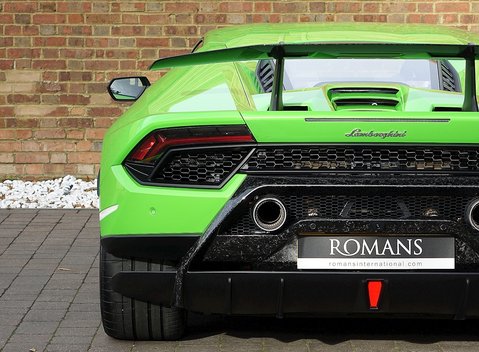 Lamborghini Huracan Performante 16