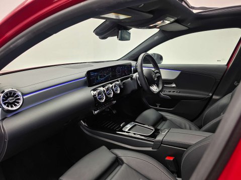Mercedes-Benz A Class 2.0 AMG A 35 Premium + MHEV 4M A 4WD 5dr 5