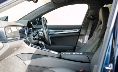Porsche Panamera Turbo S E-Hybrid Executive 16