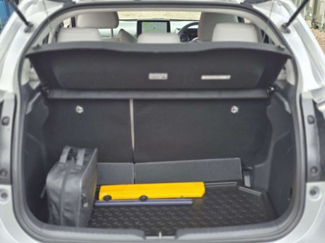 Toyota Yaris 1.5 VVT-h Excel Hatchback 5dr Petrol Hybrid E-CVT Euro 6 (s/s) (116 ps) 32