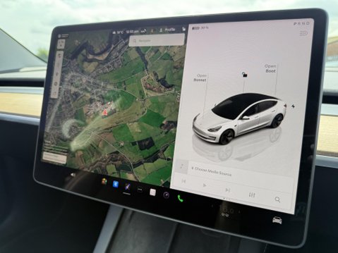Tesla Model 3 Saloon 4dr Electric Auto RWD (241 bhp) 37