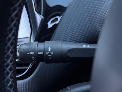 Peugeot 2008 1.2 PureTech Allure Euro 6 5dr 81
