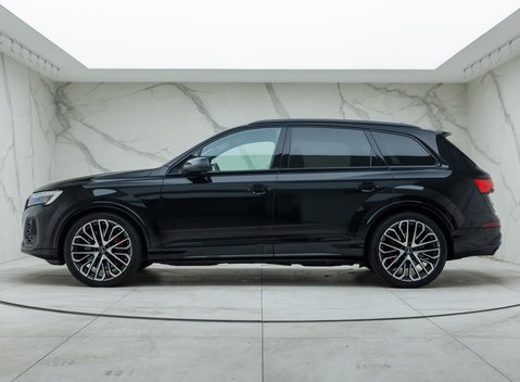 Audi SQ7 BLACK EDITION 5