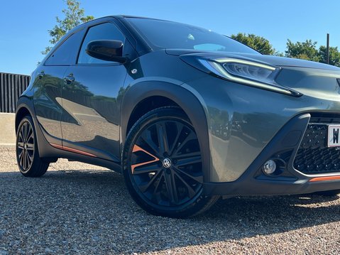 Toyota Aygo X VVT-I LIMITED EDITION 14