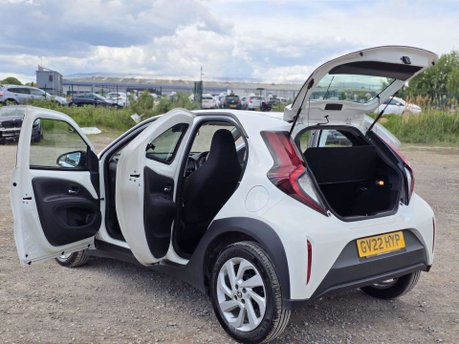 Toyota Aygo X 1.0 VVT-i Pure Hatchback 5dr Petrol x-shift Euro 6 (s/s) (72 ps) 9