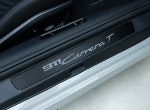 Porsche 911 Carrera T (992) 24
