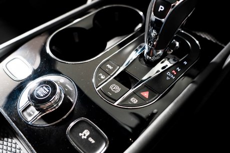 Bentley Bentayga V8. NOW SOLD. SIMILAR REQUIRED. PLEASE CALL 01903 254800. 33