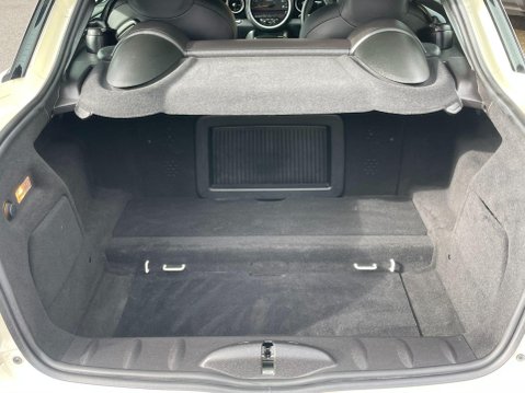 Mini Coupe 1.6 John Cooper Works Euro 5 (s/s) 2dr 21
