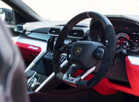 Lamborghini Urus 11